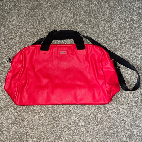Ferrari X Puma LS3 Weekender Red Large Bag Faux Leather- 32L - Picture 3 of 7